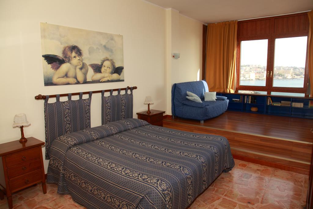 B&B Ortigia Sea View Syracuse ห้อง รูปภาพ