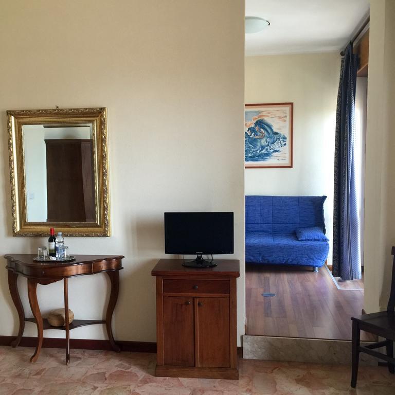 B&B Ortigia Sea View Syracuse ภายนอก รูปภาพ