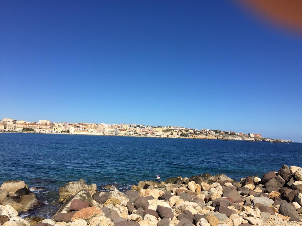 B&B Ortigia Sea View Syracuse ภายนอก รูปภาพ