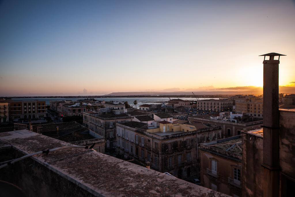 B&B Ortigia Sea View Syracuse ภายนอก รูปภาพ