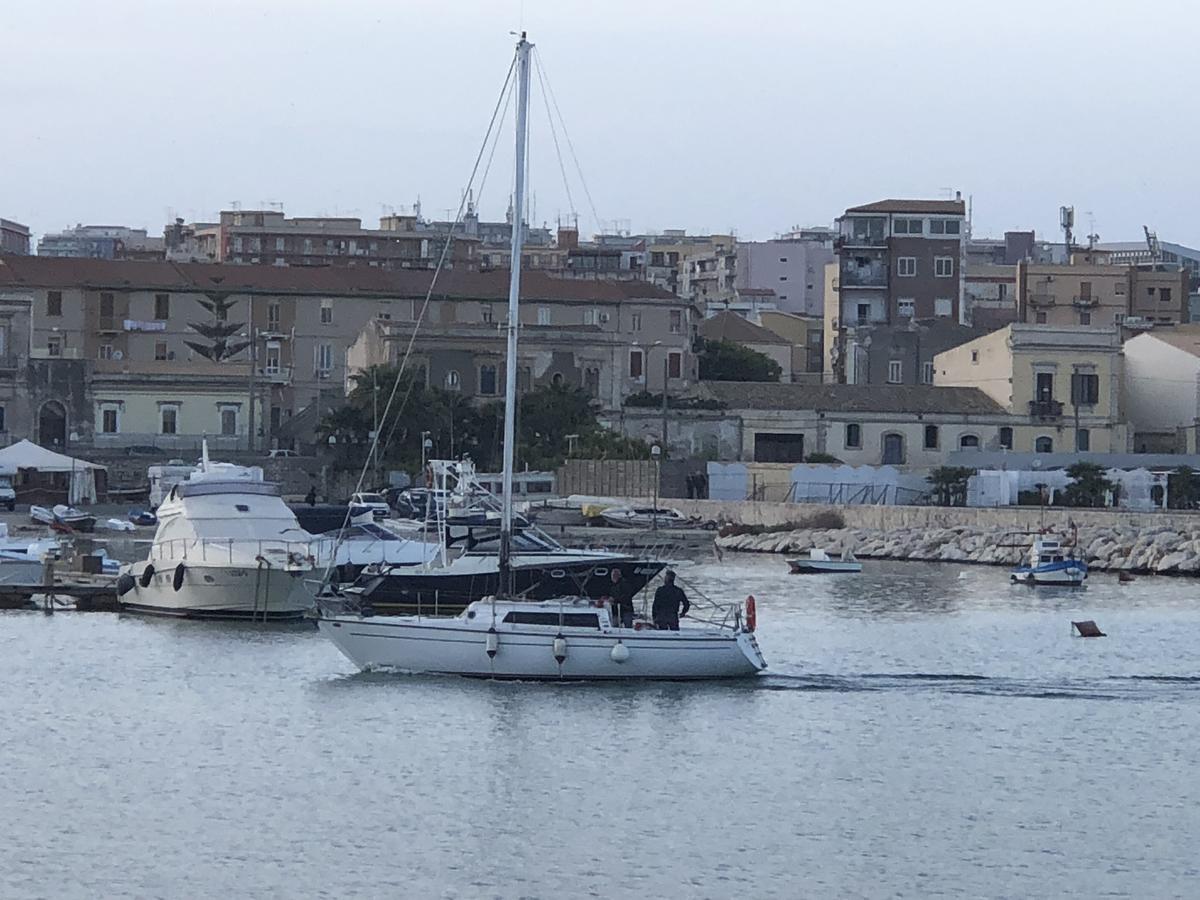 B&B Ortigia Sea View Syracuse ภายนอก รูปภาพ